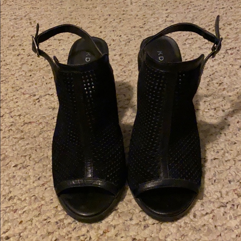 Black sandals